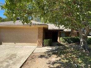 Building Photo - 3520 Wessex Ct