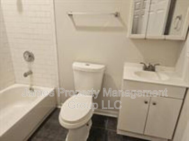 Foto del edificio - 2731 W Congress Pkwy