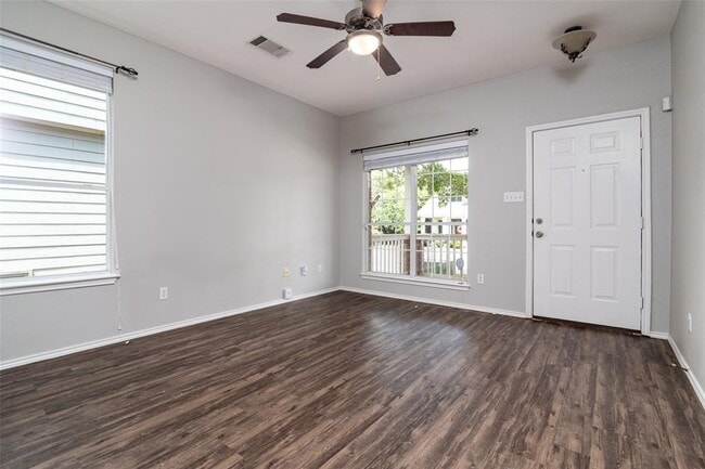 Building Photo - 2119 Campfield Pkwy