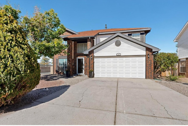 Foto principal - 1301 Parkway Dr NW