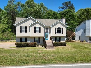 Building Photo - 1001 Pine Valley Rd