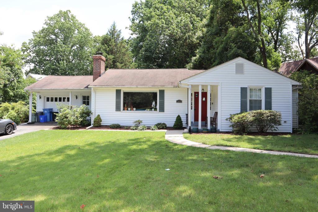 Foto principal - 10613 Brunswick Ave