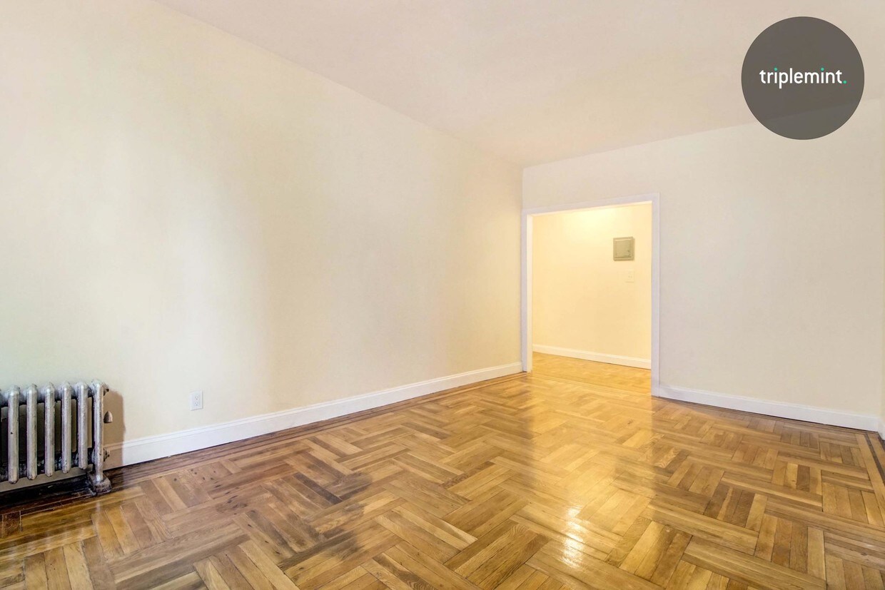 Building Photo - 1654 East 13th Street