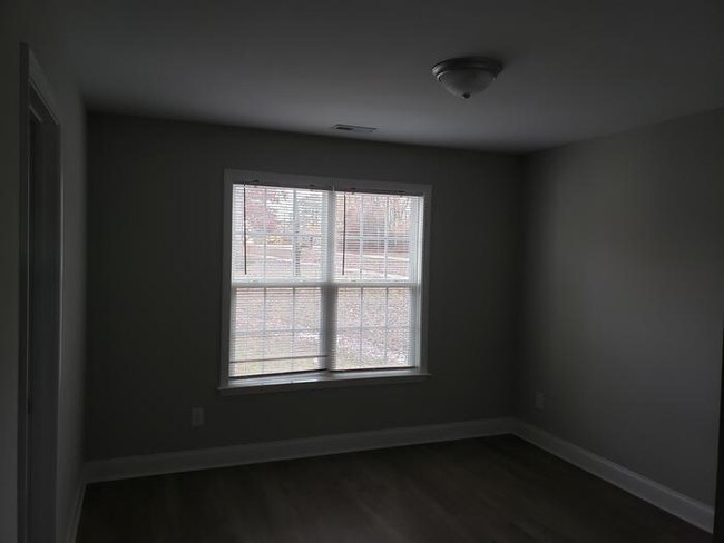 Building Photo - Duplex for rent