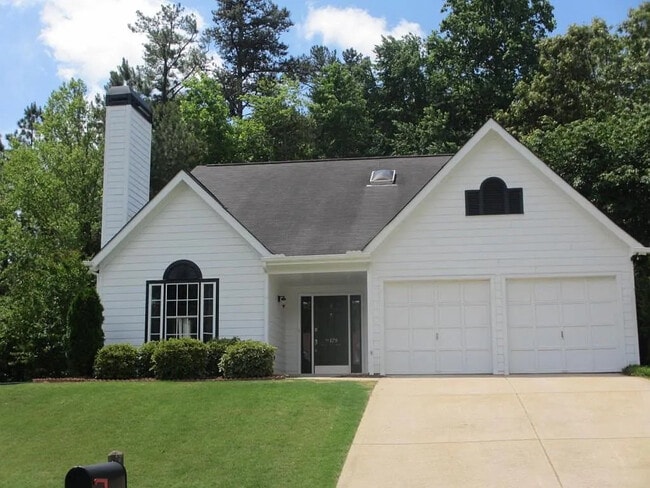 Building Photo - Room in House on Douglas Fir Ct