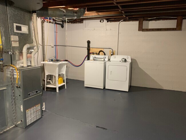 Fotografía del edificio - 1429 NE Mason St