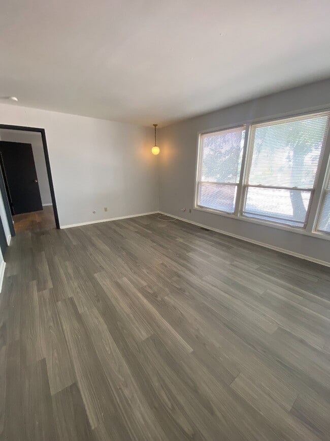 Building Photo - 3737E Morganford