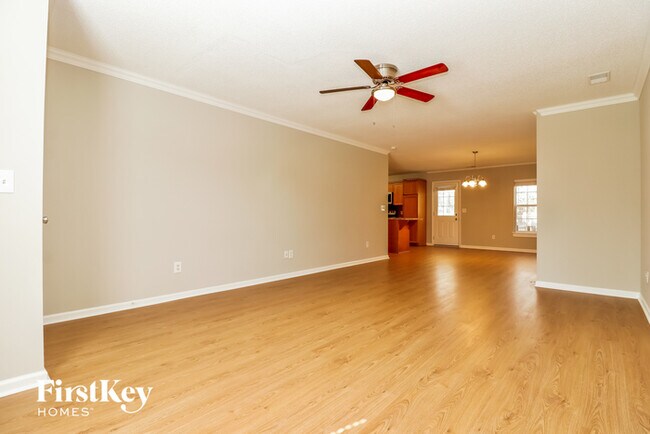 Building Photo - 313 Cohen Cir