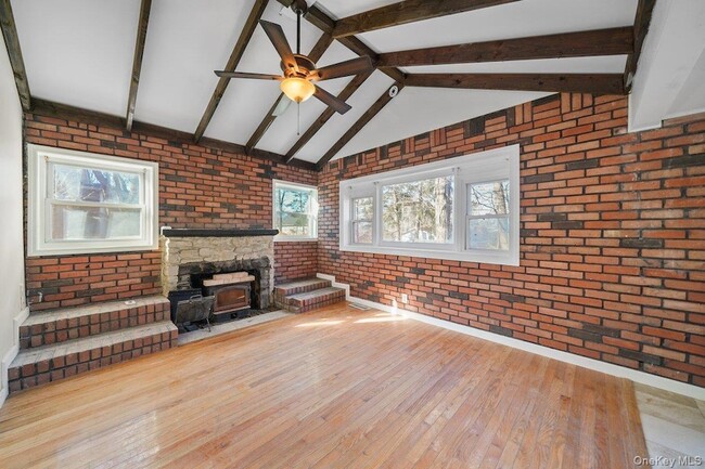 Building Photo - 37 Orchard Trail