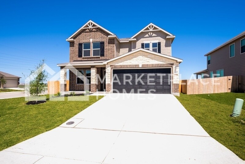 Primary Photo - 400 Horizon Pointe