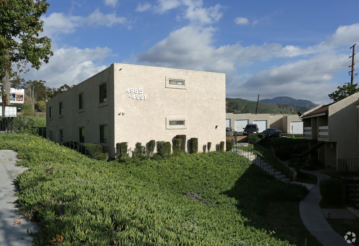 Foto del edificio - 4985-4991 N Sierra Way
