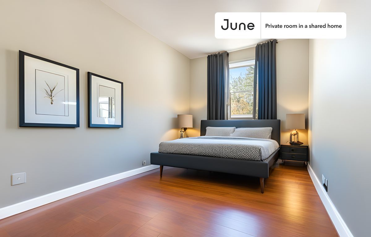 Primary Photo - Private bedroom in 4 bed/3 bath Home