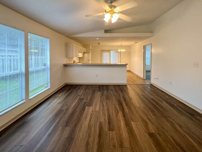 Foto del edificio - 3BR/2BA Home in Gated Turkey Creek!