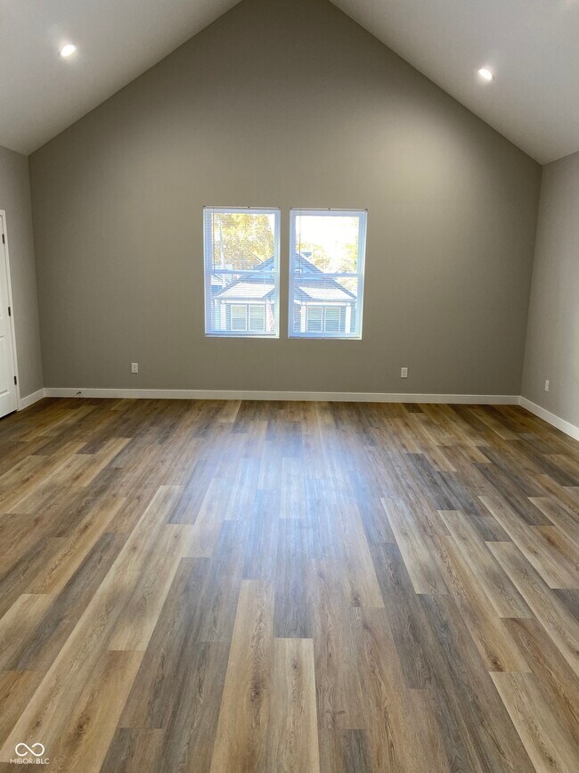 Foto del edificio - 929 N Beville Ave