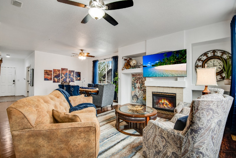 Photo - 2327 Dogwood Cir