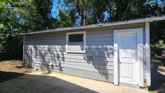 Foto del edificio - 6510 Avalon St