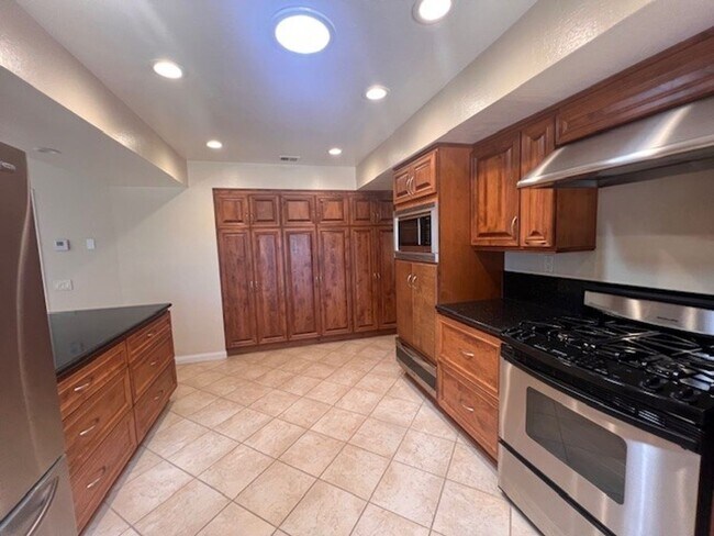 Foto del edificio - New Price!  COUNTRY LIVING AT ITS BEST