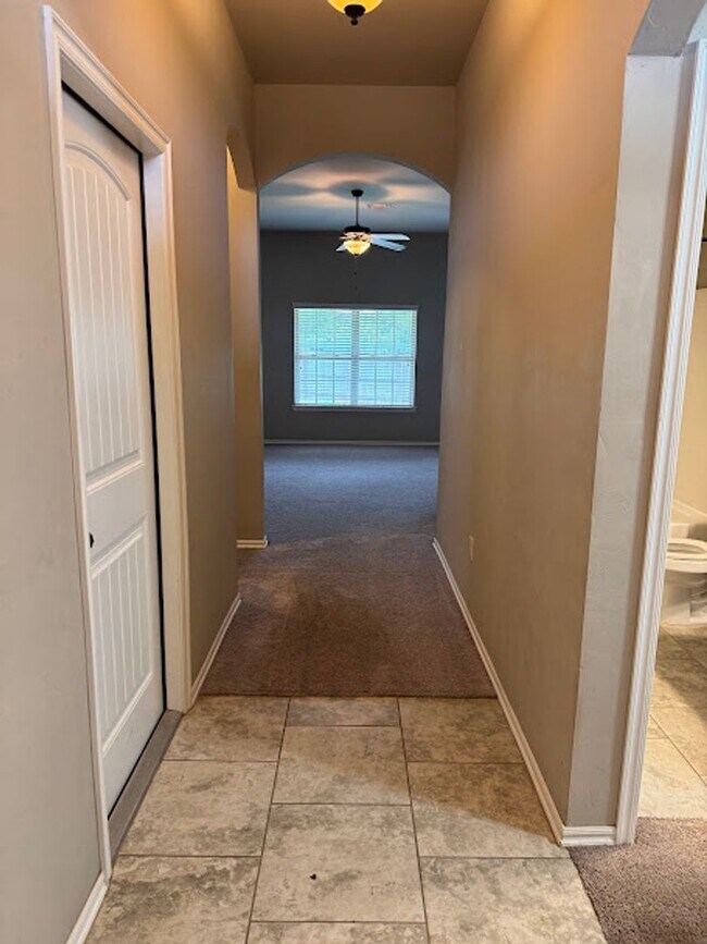Foto del edificio - Spacious 3-Bedroom, 2-Bath Home for Rent i...