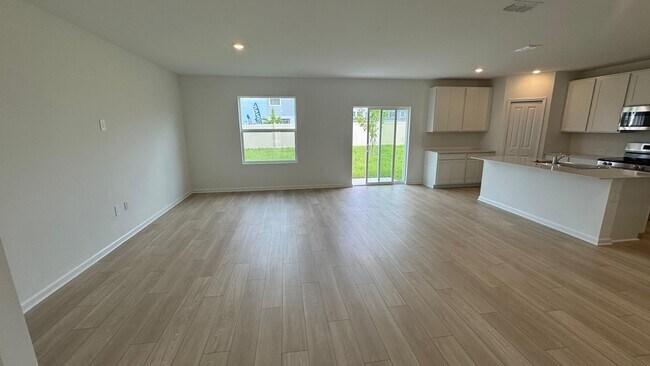 Building Photo - 5513 Pimenta Ct