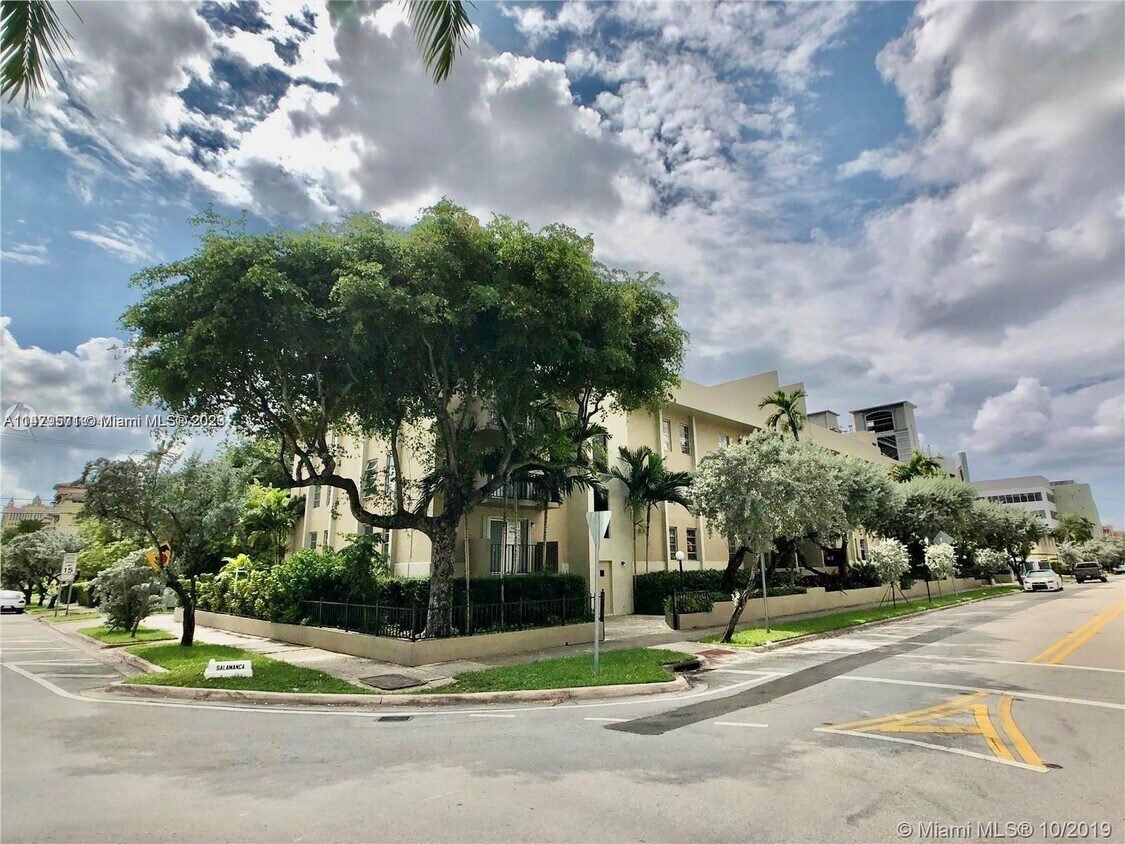 Primary Photo - 110 Salamanca Ave