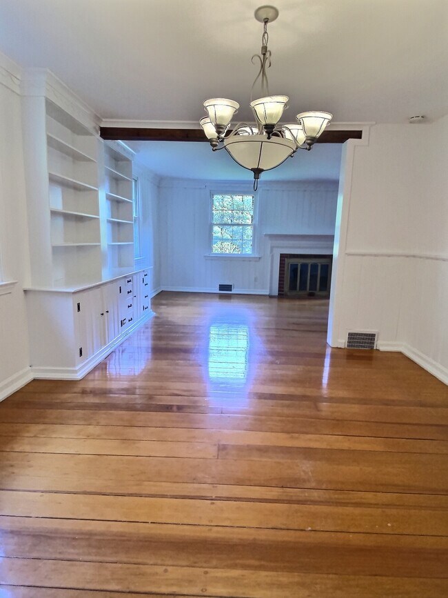 Foto del edificio - 625 Wagner Rd