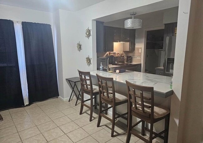 Building Photo - 201 E Del Mar Blvd