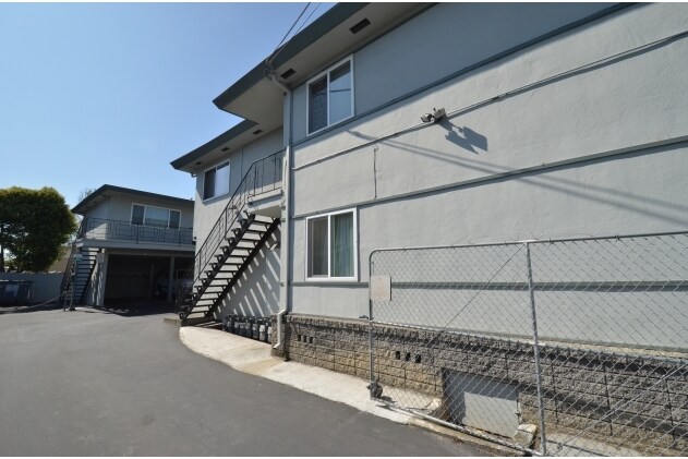 Foto del edificio - Middlefield Court