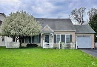 Building Photo - 48 Woodbine Park