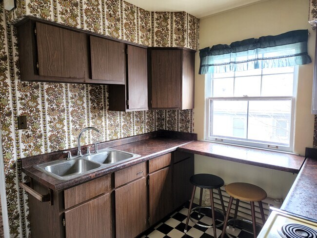 Cocina - 209 N 21st Ave E