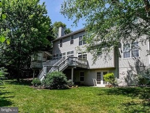 Building Photo - 817 Santmyer Dr SE