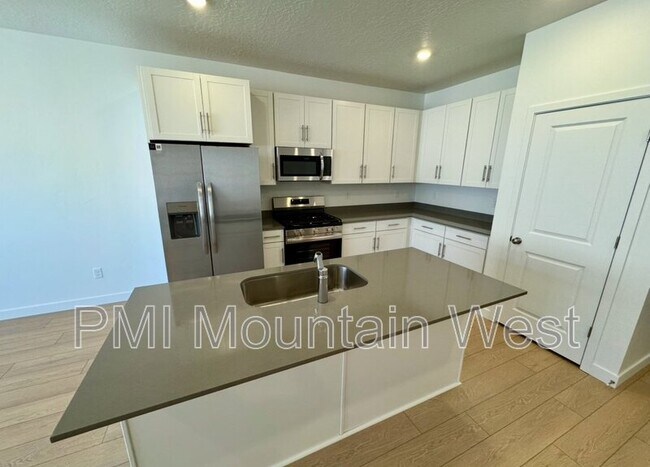 Foto del edificio - 2298 Wildwood Ln