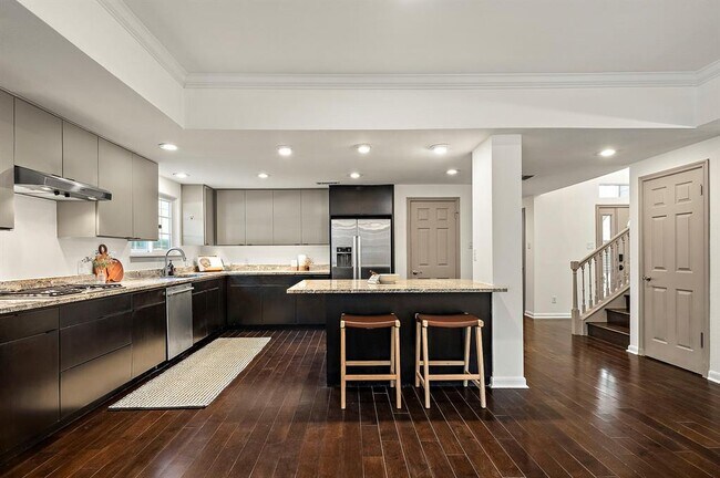 Foto del edificio - 1702 Newning Ave