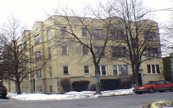 Primary Photo - 1940 Lombard Ave