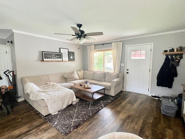 Building Photo - 2BD/1BA Home minutes from Norfolk Base!  C...