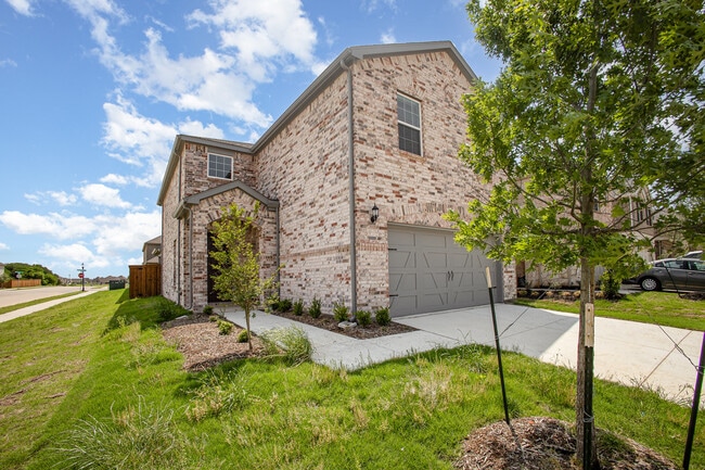 Building Photo - 345 Rosemoor Pl