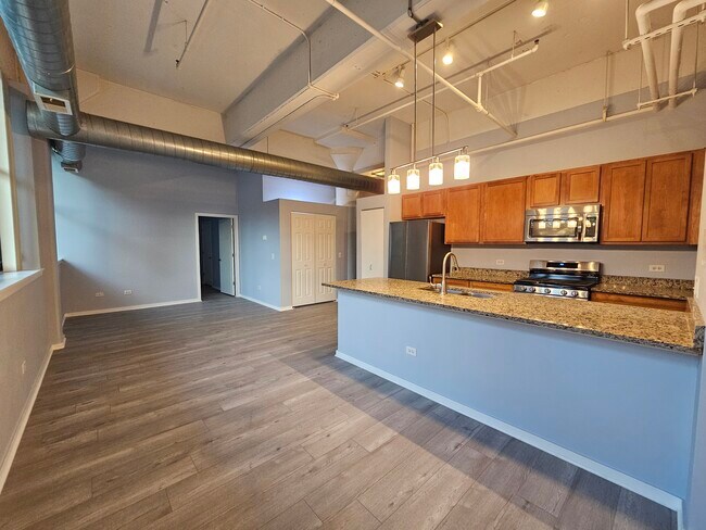 Foto del edificio - 2323 West Pershing Road