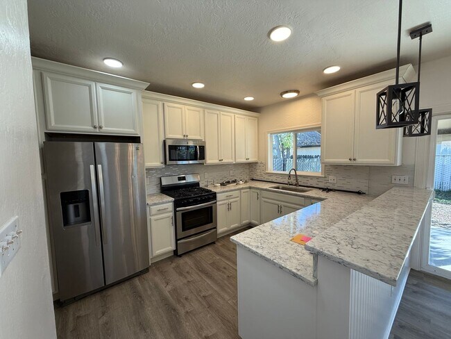 Building Photo - Acacia Multi Dwelling