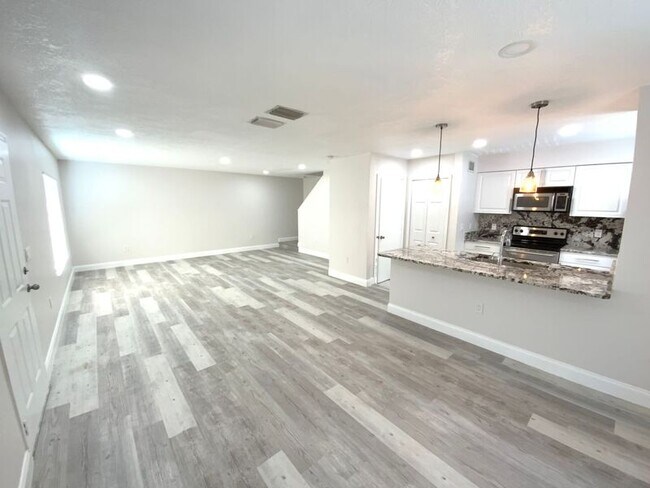 Building Photo - 4105 Waterside Island Ct