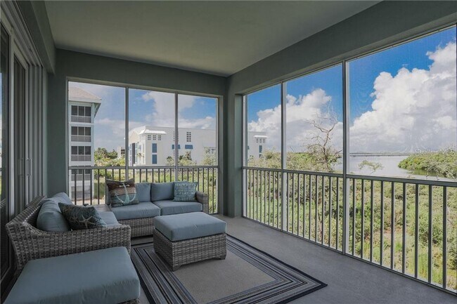 Building Photo - 388 Aruba Cir