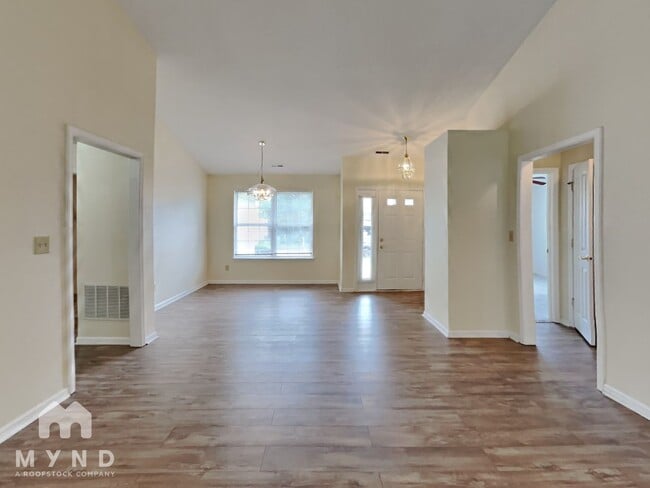 Building Photo - 704 Treyburn Lakes Way
