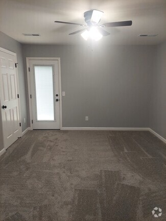 Building Photo - 1438 Vance Rd