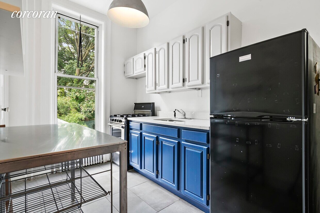 27 Hawthorne St Unit 3, Brooklyn, NY 11225 Apartment for Rent in