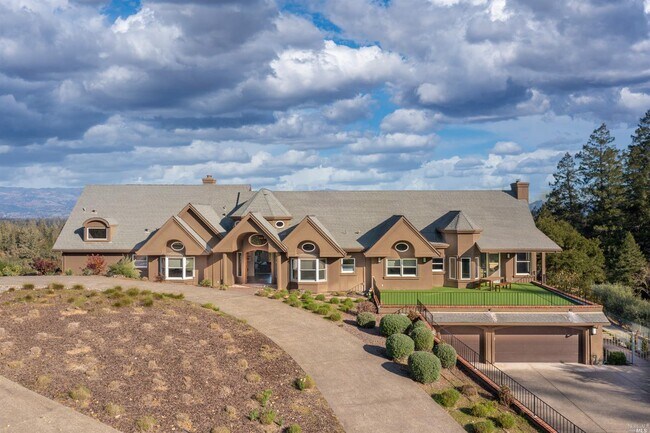 Building Photo - 2355 W Dry Creek Rd