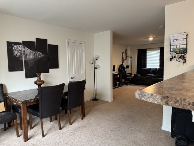 Foto del edificio - 3955 Damask Drive