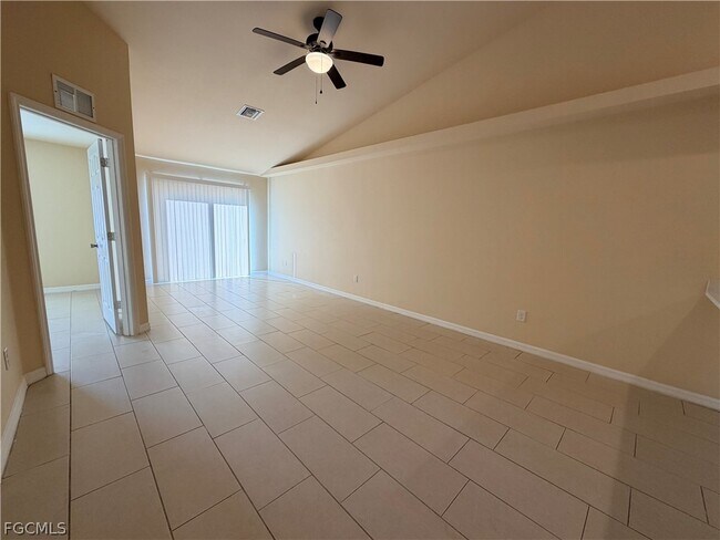 Foto del edificio - 324 Cultural Park Blvd