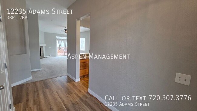 Foto del edificio - 12235 Adams St