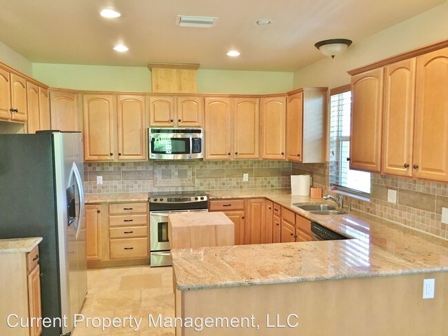 Building Photo - 3 br, 2.5 bath House - 1025 Michigan Ave.