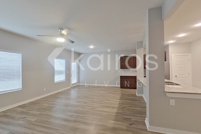 Building Photo - 7210 Chatfield Wy NW