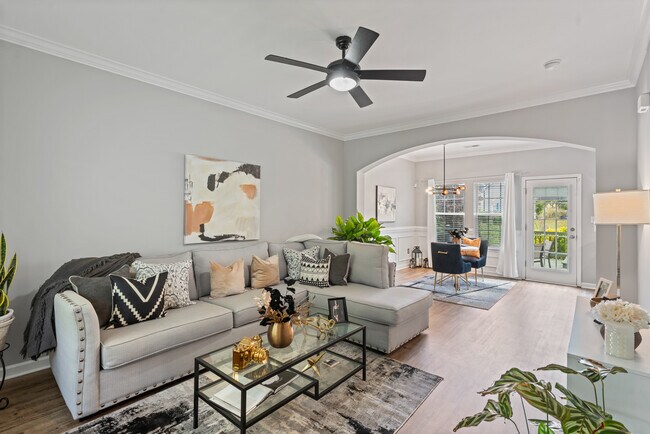 Foto del edificio - 126 Ridge Bluff Rd