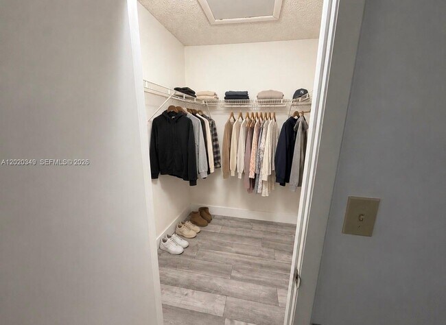 Foto del edificio - 10440 SW 156th Ct